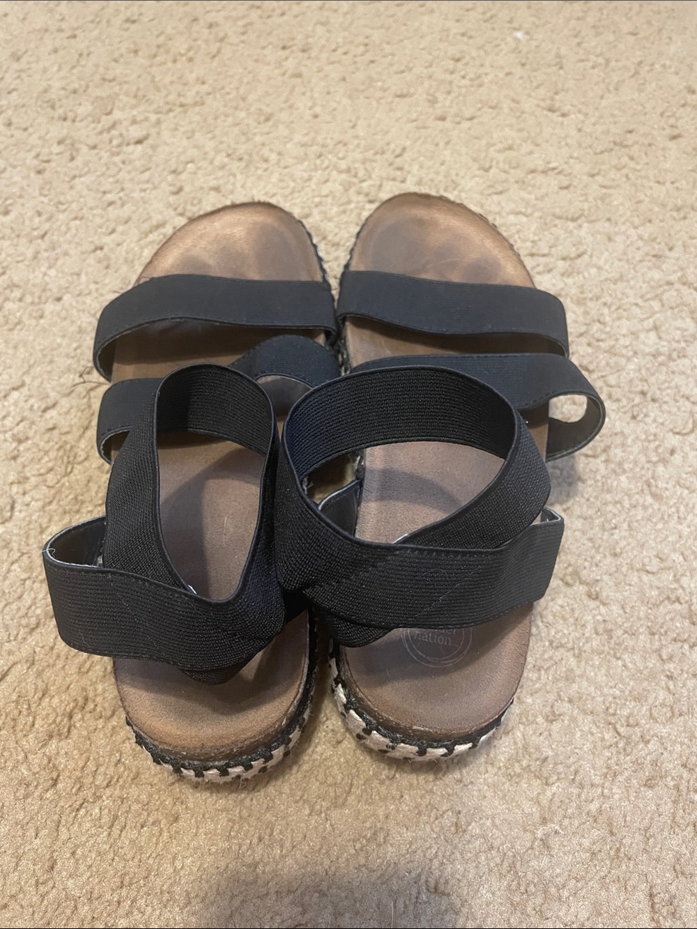 ⚡️4/$10⚡️ Girl’s sandals